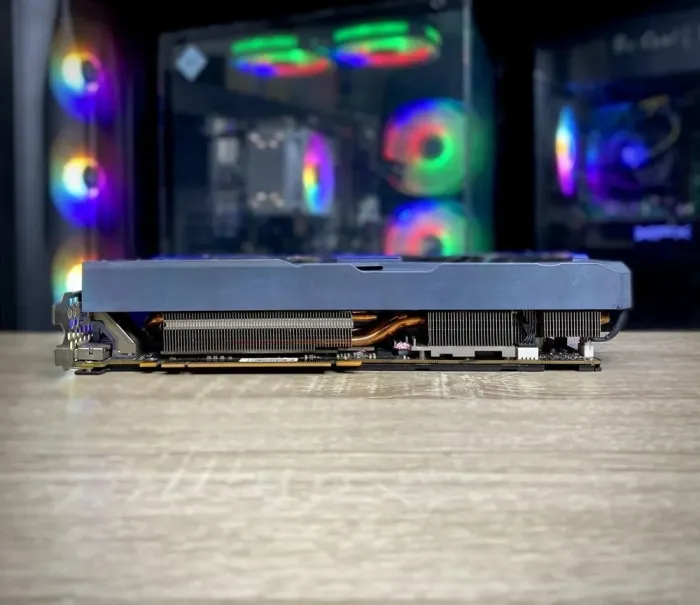 Дискретна відеокарта Palit GeForce GTX 1080 Ti GameRock, 11 GB GDDR5X, 352-bit / 1x DVI, 1x HDMI, 3x DisplayPort / (NEB108TTT15LC-1020G) б/в - зображення 3