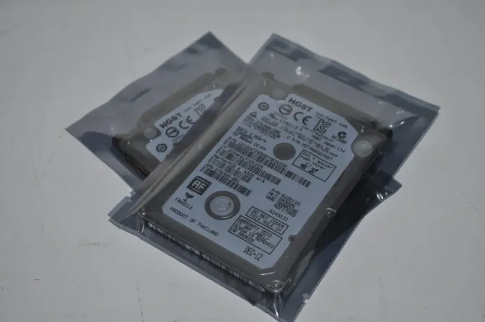 Жорсткий диск Hitachi (HGST) Travelstar Z7K500 / 2.5" / 500 GB / SATA III - зображення 3