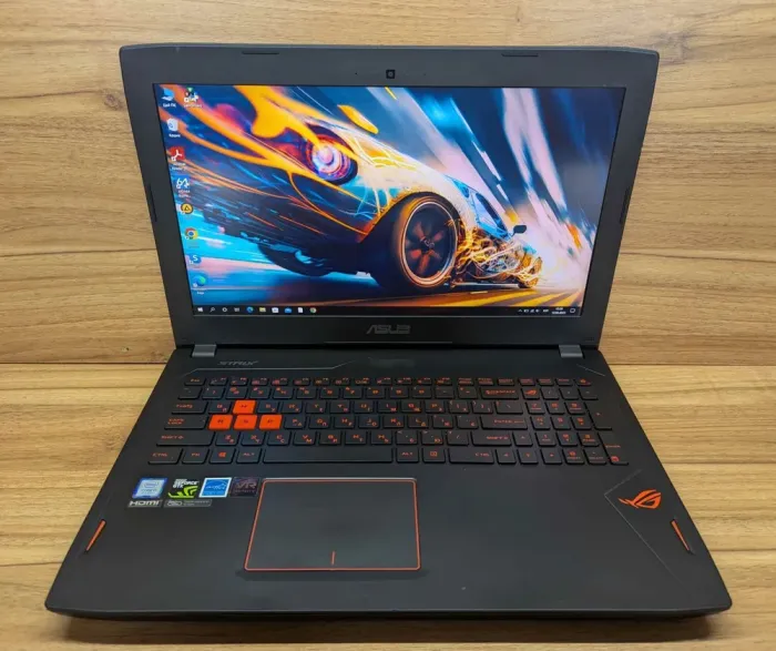 Ігровий ноутбук Asus Strix GL502V / 15.6" (1920x1080) IPS / Intel Core i7-7700HQ (4 (8) ядра по 2.8 - 3.8 GHz) / 16 GB DDR4 / 256 GB SSD + 1000 GB HDD / nVidia GeForce GTX 1070, 8 GB GDDR5, 256-bit / WebCam / Windows 10 б/в - зображення 2