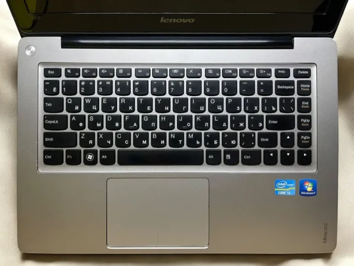 Ноутбук Lenovo IdeaPad U310 / 13,3" (1366x768) TN / Intel Core i3-2365M (2 (4) ядра по 1,4 ГГц) / 4 ГБ DDR3 / 128 ГБ SSD / Intel HD Graphics 3000 / WebCam / АКБ не працює б/в - зображення 7