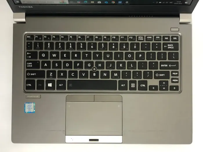 Ультрабук Б-клас Toshiba Portege Z30-C / 13.3" (1920x1080) IPS / Intel Core i5-6300U (2 (4) ядра по 2.4 - 3.0 GHz) / 8 GB DDR3 / 256 GB SSD / Intel HD Graphics 520 / WebCam / Win 10 Pro б/в - зображення 8