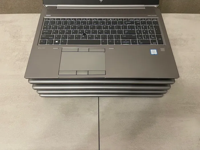 Мобільна робоча станція HP ZBook 15 G5 / 15.6" (3840x2160) IPS / Intel Core i7-8750H (6 (12) ядер по 2.2 - 4.1 GHz) / 32 GB DDR4 / 512 GB SSD M.2 / nVidia Quadro P2000, 4 GB GDDR5, 128-bit / WebCam б/в - зображення 7