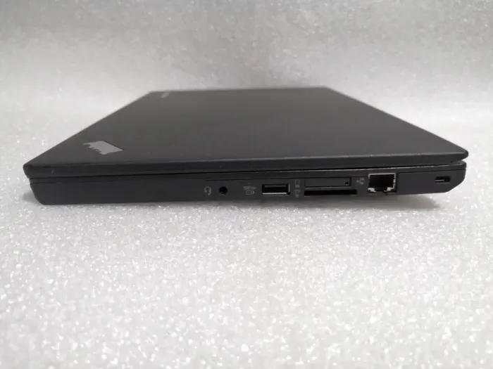 Нетбук Lenovo ThinkPad X250 / 12.5" (1366x768) TN / Intel Core i3-5010U (2 (4) ядра по 2.1 GHz) / 4 GB DDR3 / 128 GB SSD / Intel HD Graphics 5500 / WebCam / Два АКБ / Windows 10 Home б/в - зображення 6