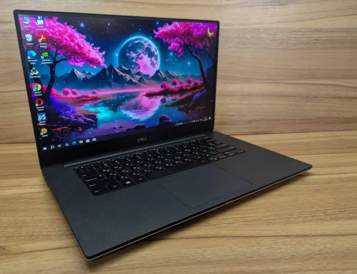 Ноутбук Б-клас Dell XPS 15 9550 / 15.6" (1920x1080) IPS / Intel Core i7-6700HQ (4 (8) ядра по 2.6 - 3.5 GHz) / 8 GB DDR4 / 256 GB SSD / nVidia GeForce GTX 960M, 2 GB GDDR5, 128-bit / HDMI / Windows 10 б/в - зображення 4