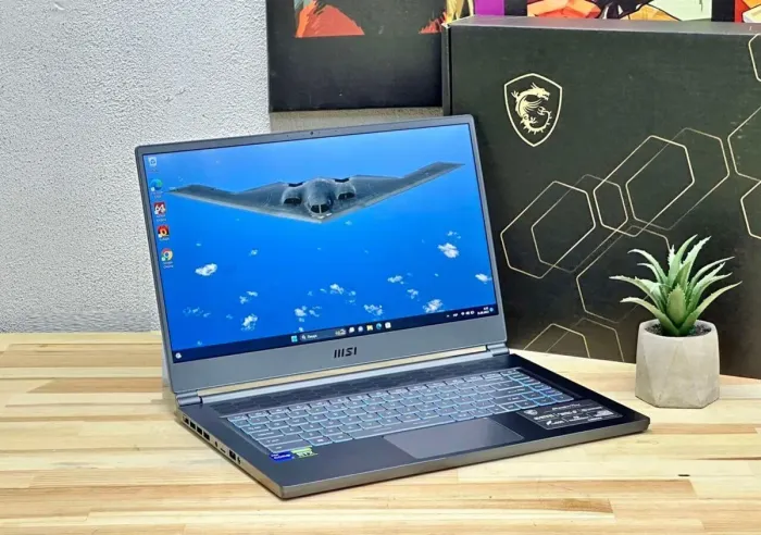 Ігровий ультрабук MSI Stealth 15M/15.6" (1920x1080) IPS/Intel Core i7-11375H (4(8) ядра по 3.3 - 5.0 GHz) -bit / WebCam / Win 11 Home б/в - зображення 4