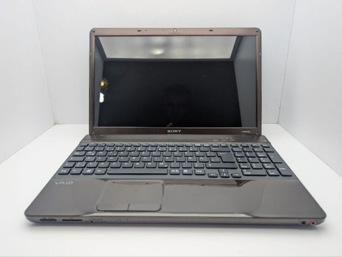 Ноутбук Sony VPC EB1C5E / 15.6" (1920x1080) TN / Intel Core i5-520M (2 (4) ядра по 2.4 - 2.9 GHz) / 8 GB DDR3 / 500 GB HDD / AMD Radeon HD 5650, 1 GB GDDR3, 128-bit / WebCam / DVD-ROM б/в - изображение 3