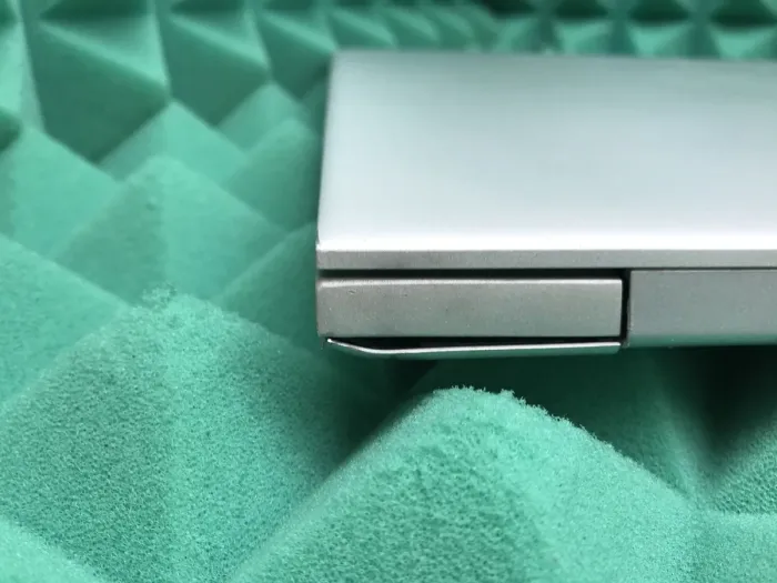 Ультрабук Б-клас HP EliteBook 840 G5 / 14" (1920x1080) IPS / Intel Core i5-8350U (4 (8) ядра по 1.7 - 3.6 GHz) / 16 GB DDR4 / 256 GB SSD M.2 / Intel UHD Graphics 620 / WebCam / Fingerprint / USB 3.1 / HDMI б/в - зображення 10