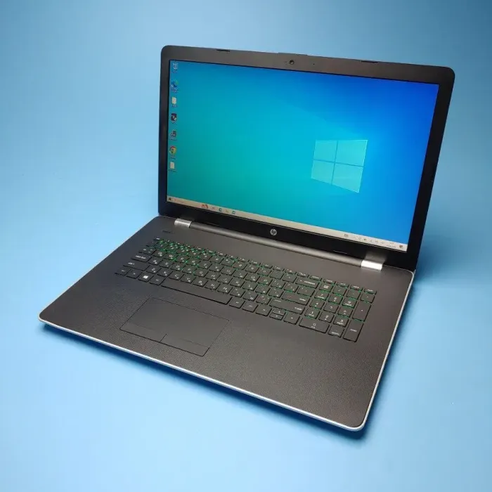 Ноутбук HP 17-bs032ds / 17.3" (1600x900) TN Touch / Intel Pentium N3710 (4 ядра по 1.6 - 2.56 GHz) / 8 GB DDR3 / 240 GB SSD / Intel HD Graphics / WebCam / DVD-ROM / Win 10 Home б/в - зображення 2