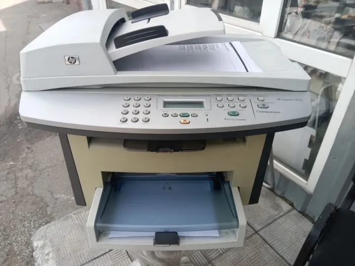 БФП HP LaserJet 3052 / Лазерний монохромний друк / 1200 x 1200 dpi / A4 / 18 стор/хв / USB 2.0, Ethernet б/в - зображення 2