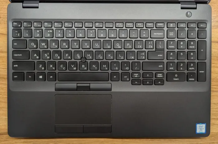 Ігровий ноутбук Dell Precision 3540 / 15.6" (1920x1080) IPS / Intel Core i5-8365U (4 (8) ядра по 1.6 - 4.1 GHz) / 16 GB DDR4 / 480 GB SSD / AMD Radeon Pro WX 2100, 2 GB GDDR5, 64-bit / WebCam / Windows 10 б/в - зображення 3