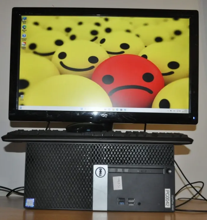 Комплект ПК: Dell OptiPlex 5040 Tower / Intel Core i5-6500 (4 ядра по 3.2 - 3.6 GHz) / 8 GB DDR3 / 120 GB SSD + 320 GB HDD / Intel HD Graphics 530 + Монітор Б-клас 22" (1680x1050) TN / VGA, DVI / Різні бренди/ Windows 11 Pro б/в - зображення 6