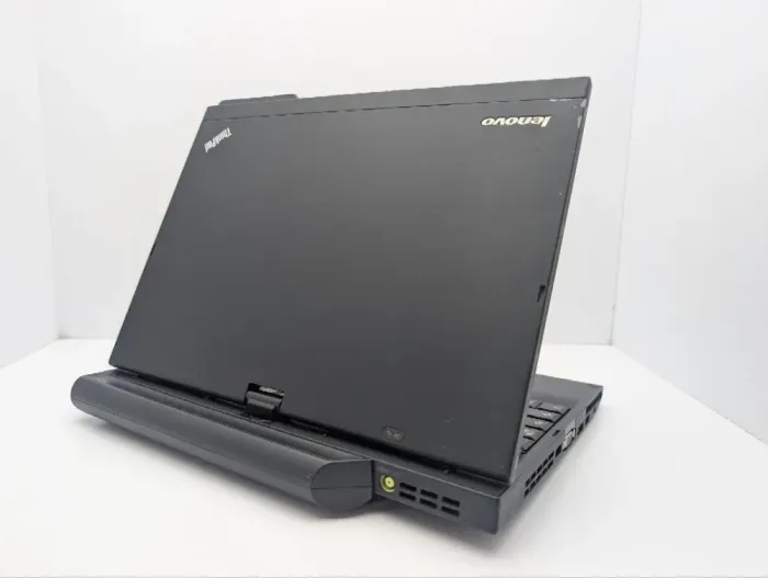 Нетбук Lenovo ThinkPad X220 / 12.5" (1366x768) TN Touch / Intel Core i7-2620M (2 (4) ядра по 2.7 - 3.4 GHz) / 8 GB DDR3 / 120 GB SSD / Intel HD Graphics 3000 / WebCam б/в - зображення 10