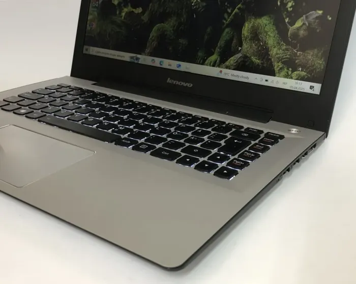 Ультрабук Б-клас Lenovo IdeaPad U41-70 / 14" (1920x1080) TN / Intel Core i5-5200U (2 (4) ядра по 2.2 - 2.7 GHz) / 8 GB DDR3 / 256 GB SSD / Intel HD Graphics 5500 / WebCam / Win 10 Home б/в - зображення 9