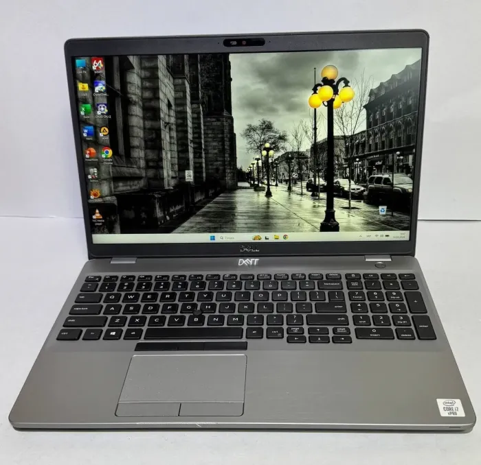 Ноутбук Б-клас Dell Latitude 5510 / 15.6" (1920x1080) IPS / Intel Core i7-10610U (4 (8) ядра по 1.8 - 4.9 GHz) / 16 GB DDR4 / 256 GB SSD / Intel UHD Graphics / WebCam б/в - зображення 2