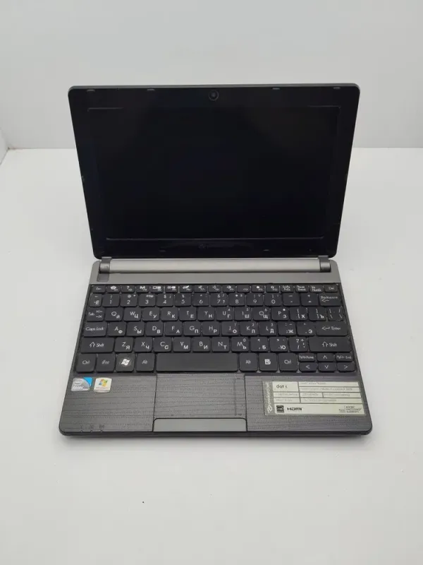 Нетбук Acer Aspire One / 10.1" (1024x768) TN / Intel Atom N2600 (2 (4) ядра по 1.6 GHz) / 4 GB DDR3 / 120 GB HDD / Intel HD Graphics / WebCam / Не тримає б/в - зображення 2