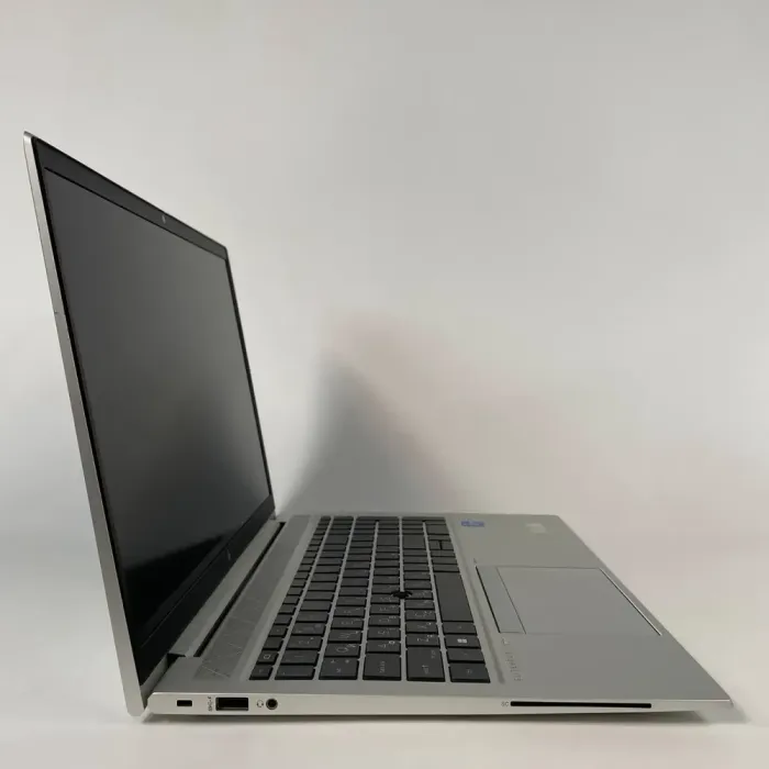 Ультрабук HP EliteBook 850 G8 / 15.6" (1920x1080) IPS / Intel Core i5-1145G7 (4 (8) ядра по 2.6 - 4.4 GHz) / 16 GB DDR4 / 256 GB SSD / Intel Iris Xe Graphics / WebCam / Fingerprint б/в - зображення 4