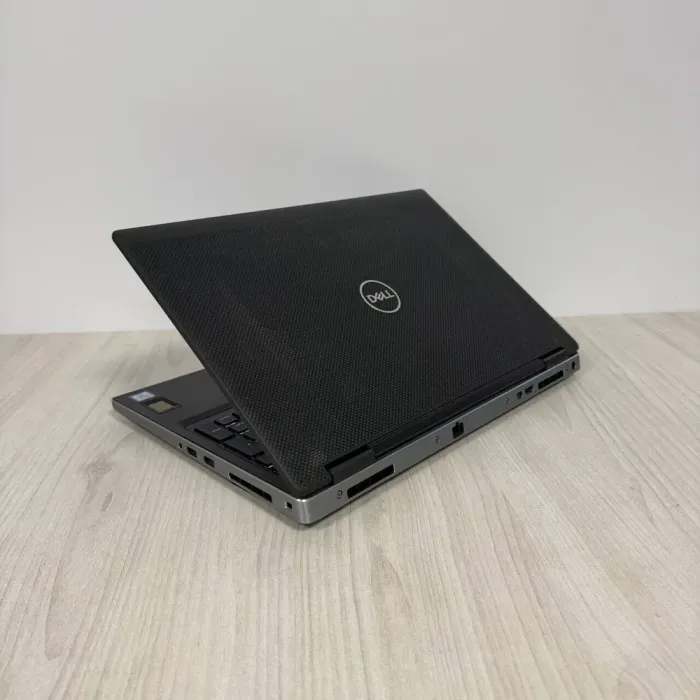 Мобільна робоча станція Dell Precision 7540 / 15,6" (1920x1080) IPS / Intel Core i5-9400H (4 (8) ядра по 2,5 - 4,3 ГГц) / 32 ГБ DDR4 / 512 ГБ SSD NVMe / nVidia Quadro T2000, 4 ГБ GDDR5, 128-біт б/в - зображення 6