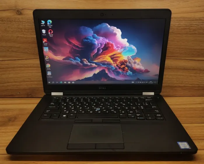 Ноутбук Б-клас Dell Latitude E5470 / 14" (1366x768) TN / Intel Core i5-6200U (2 (4) ядра по 2.3 - 2.8 GHz) / 8 GB DDR3 / 256 GB SSD / Intel HD Graphics 520 / WebCam / Windows 10 б/в - зображення 2