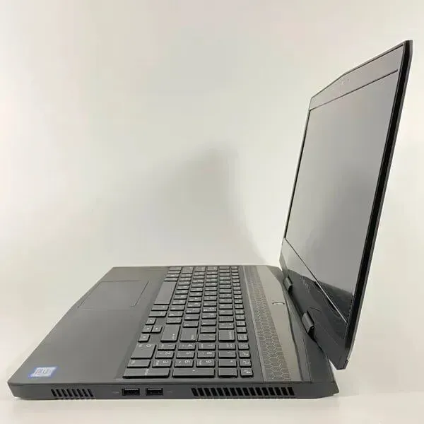 Ігровий ноутбук Б-клас Dell Alienware m15 / 15.6" (1920x1080) IPS / Intel Core i7-8750H (6 (12) ядер по 2.2 - 4.1 GHz) / 16 GB DDR4 / 512 GB SSD / nVidia GeForce GTX 1070 Max-Q, 8 GB GDDR5, 256-bit / WebCam / HDMI б/в - зображення 6