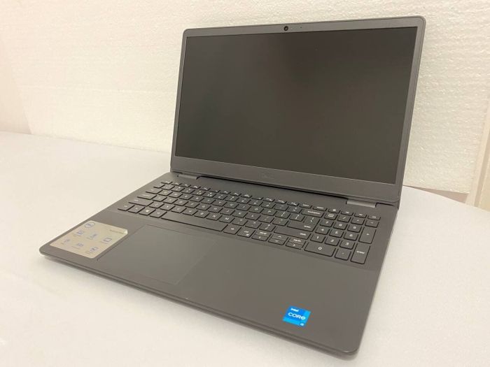 Ноутбук Б-клас Dell Vostro 3500 / 15.6" (1920x1080) IPS / Intel Core i3-1115G4 (2 (4) ядра по 3.0 - 4.1 GHz) / 16 GB DDR4 / 240 GB SSD / Intel UHD Graphics / WebCam / HDMI б/в - зображення 3