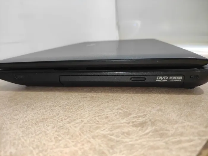 Ноутбук Asus X54C / 15.6" (1366x768) TN / Intel Celeron B820 (2 ядра по 1.7 GHz) / 6 GB DDR3 / 120 GB SSD / Intel HD Graphics / WebCam / АКБ не тримає б/в - зображення 5