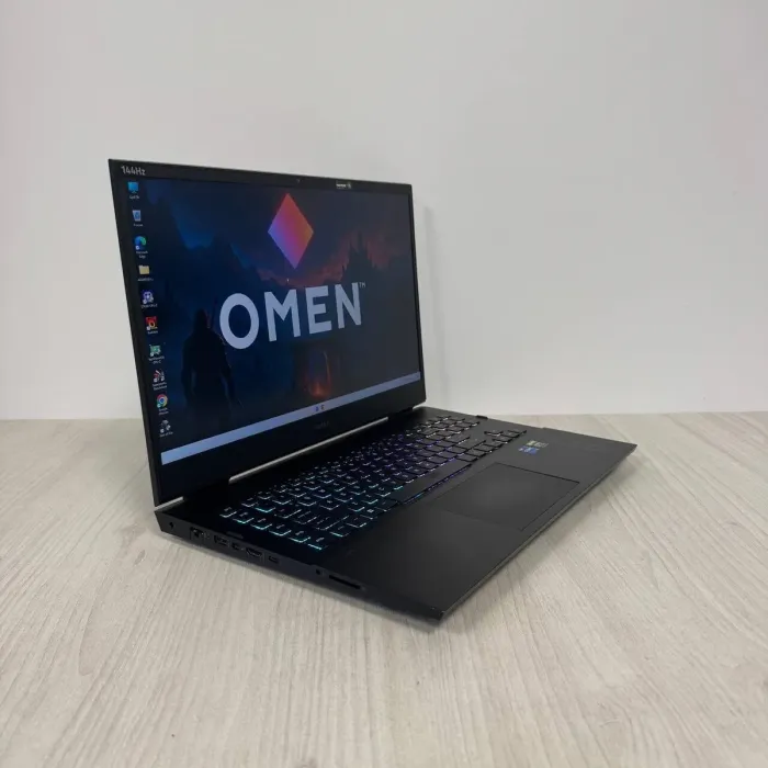 Ігровий ноутбук HP Omen 17t-ck100 / 17,3" (1920x1080) IPS / Intel Core i7-12700H (14 (20) ядер по 3,5 - 4,7 ГГц) / 16 ГБ DDR4 / 512 ГБ SSD / nVidia GeForce RTX 3070 Ti, 8 ГБ GDDR6, 256-біт / Веб-камера б/в - зображення 4