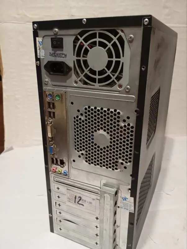 ПК Б-класс Frime Tower / Intel Core i3-2100 (2 (4) ядра по 3.1 GHz) / 4 GB DDR3 / 128 GB SSD / Intel HD Graphics 2000 / 400W б/в - зображення 4