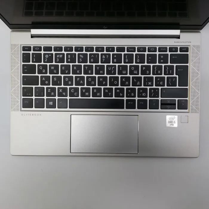 Ультрабук HP EliteBook 830 G7 / 13.3" (1920x1080) IPS Touch / Intel Core i5-10310U (4 (8) ядра по 1.7 - 4.4 GHz) / 16 GB DDR4 / 256 GB SSD / Intel UHD Graphics / WebCam / USB 3.1 / HDMI б/в - зображення 3