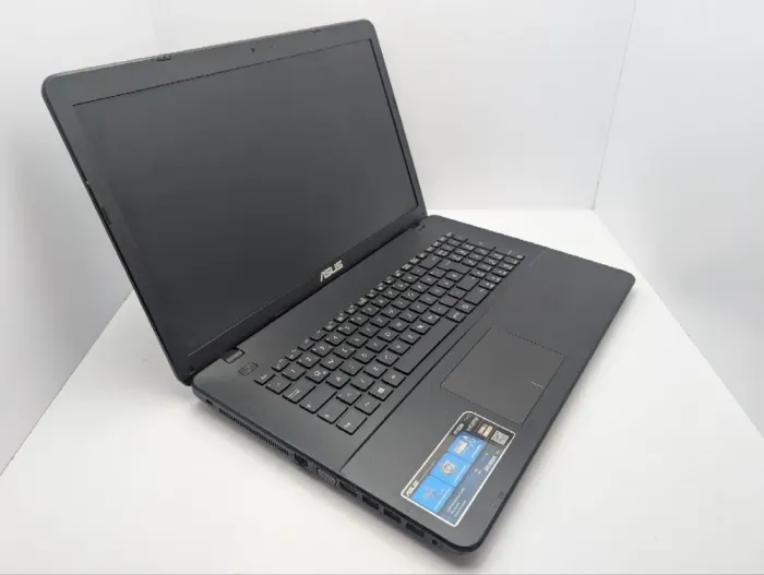 Ноутбук Asus R752M / 17.3" (1600x900) TN / Intel Pentium N3540 (4 ядра по 2.16 - 2.66 GHz) / 8 GB DDR3 / 240 GB SSD / Intel HD Graphics / WebCam / DVD-ROM б/в - зображення 6