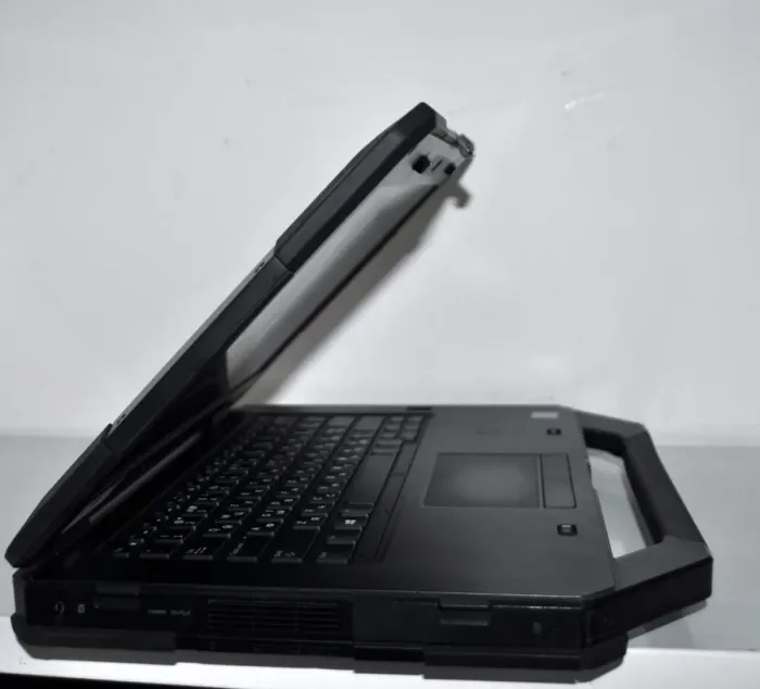 Захищений ноутбук Б-клас Dell Latitude 5414 Rugged / 14" (1920x1080) IPS / Intel Core i5-6300U (2 (4) ядра по 2.4 - 3.0 GHz) / 16 GB DDR4 / 512 GB SSD / Intel HD Graphics 520 / WebCam / Windows 11 Pro б/в - зображення 7