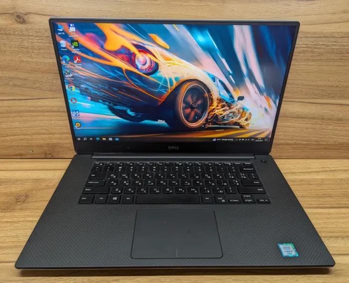 Ігровий ноутбук Dell XPS 15 9550 / 15.6" (1920x1080) IPS / Intel Core i7-6700HQ (4 (8) ядра по 2.6 - 3.5 GHz) / 16 GB DDR4 / 480 GB SSD / nVidia GeForce GTX 960M, 2 GB GDDR5, 128-bit / WebCam / Windows 10 б/в - зображення 2