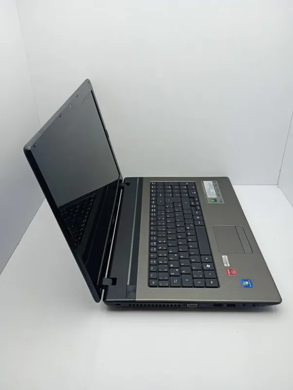 Ноутбук Acer Aspire 7750G / 17.3" (1600x900) TN / Intel Core i7-2630QM (4 (8) ядра по 2.0 - 2.9 GHz) / 8 GB DDR3 / 120 GB SSD / AMD Radeon HD 7670M, 2 GB DDR3, 128-bit / WebCam б/в - зображення 5