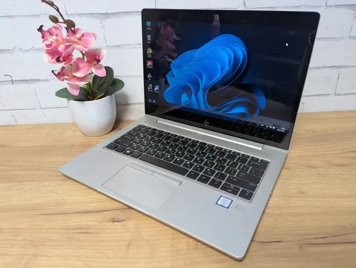 Ультрабук HP EliteBook 830 G6 / 13.3" (1920x1080) IPS / Intel Core i5-8365U (4 (8) ядра по 1.6 - 4.1 GHz) / 16 GB DDR4 / 256 GB SSD / Intel UHD Graphics 630 / WebCam / HDMI б/в - зображення 7