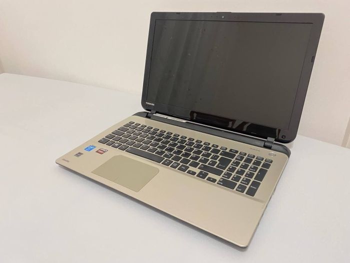 Ноутбук Б-клас Toshiba Satellite L50-B-1DR / 15.6" (1366x768) TN / Intel Core i5-4200U (2 (4) ядра по 1.6 - 2.6 GHz) / 8 GB DDR3 / 128 GB SSD / AMD Radeon R5 M230, 2 GB DDR3, 64-bit / WebCam б/в - изображение 3