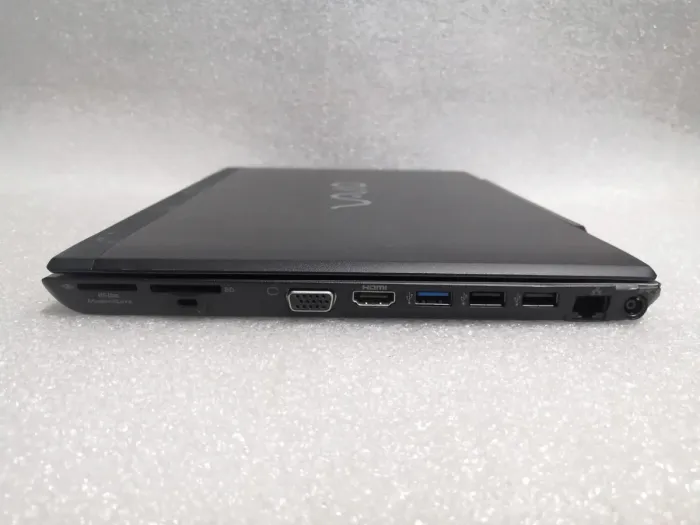 Ноутбук Sony Vaio VPCSB1X9E / 13.3'' TN / Intel Core i5-2410M (2(4) ядра по 2.3-2.9GHz) / 6GB DDR3 / 500GB HDD / AMD Radeon HD 6470M, 512MB DDR3, 64-bit / WebCam / DVD-ROM б/в - зображення 6