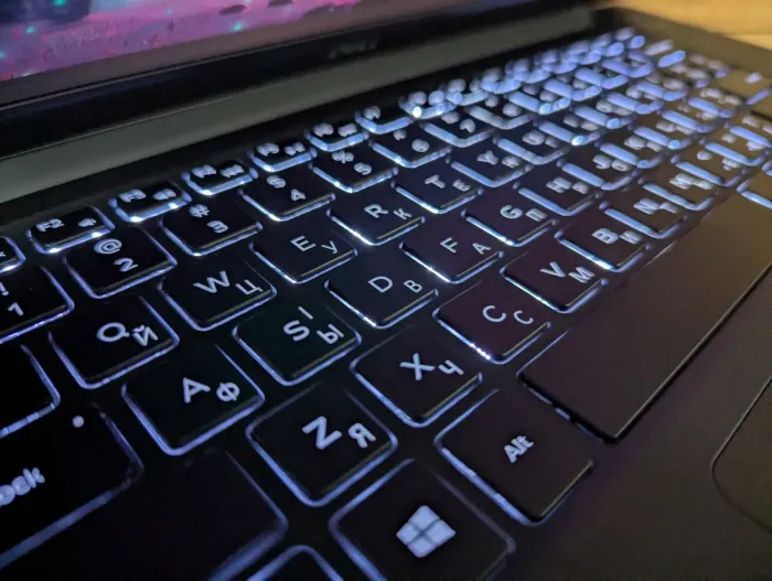 Мобільна робоча станція Dell Precision 5540 / 15.6" (1920x1080) IPS / Intel Core i7-9850H (6 (12) ядер по 2.6 - 4.6 GHz) / 32 GB DDR4 / 512 GB SSD / nVidia Quadro T1000, 4 GB GDDR6, 128-bit / WebCam / Windows 10 б/в - зображення 6