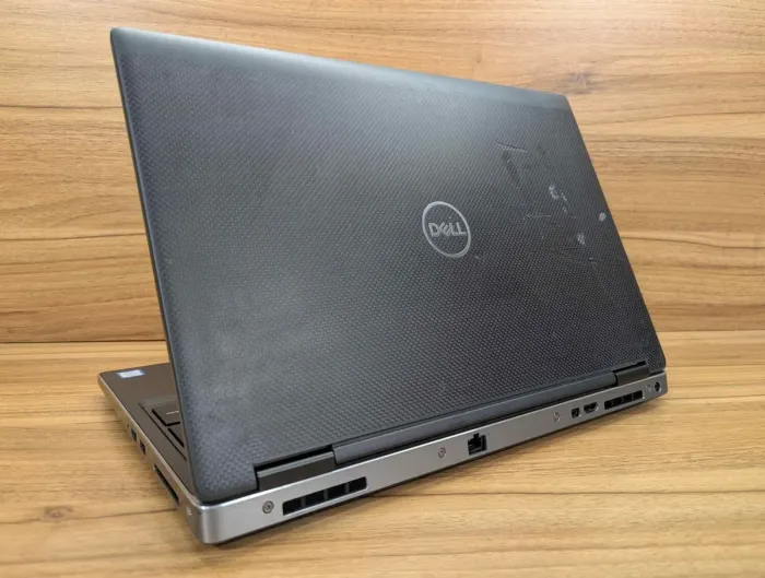 Ноутбук Dell Precision 7540 / 15.6" (1920x1080) IPS / Intel Core i9-9880H (8 (16) ядер по 2.3 - 4.8 GHz) / 16 GB DDR4 / 256 GB SSD / Intel UHD Graphics 630 / WebCam / Windows 10 б/в - зображення 6