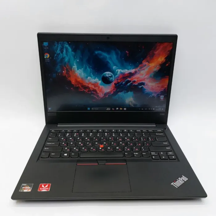 Ноутбук Lenovo ThinkPad E495 / 14" (1920x1080) IPS / AMD Ryzen 5 3500U (4 (8) ядра по 2.1 - 3.7 GHz) / 16 GB DDR4 / 256 GB SSD / AMD Radeon Vega 8 Graphics / WebCam б/в - зображення 2