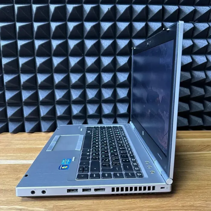 Ноутбук Б-клас HP EliteBook 8460p / 14" (1366x768) TN / Intel Core i5-2520M (2 (4) ядра по 2.5 - 3.2 GHz) / 8 GB DDR3 / 128 GB SSD / Intel HD Graphics 3000 / WebCam / DVD-ROM б/в - зображення 4