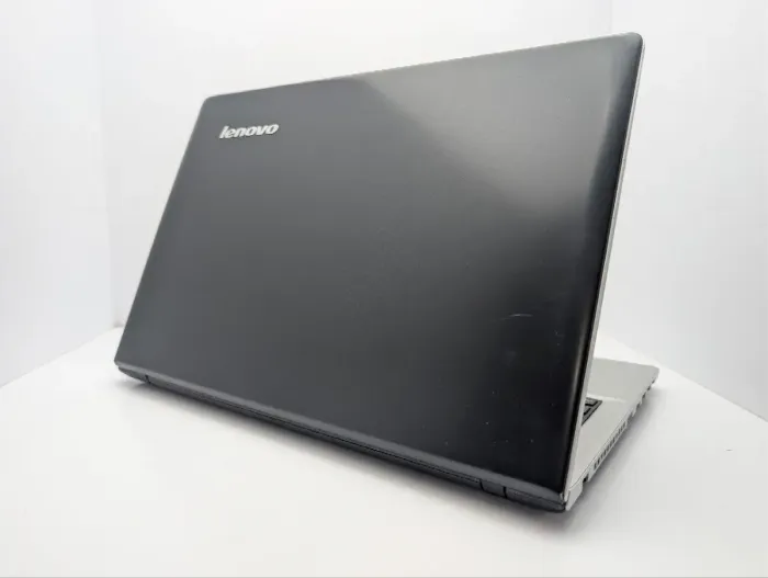 Ноутбук Lenovo IdeaPad 500-15ISK / 15.6" (1920x1080) TN / Intel Core i5-6200U (2 (4) ядра по 2.3 - 2.8 GHz) / 8 GB DDR3 / 128 GB SSD / Intel HD Graphics 520 / WebCam / DVD-ROM б/в - зображення 8