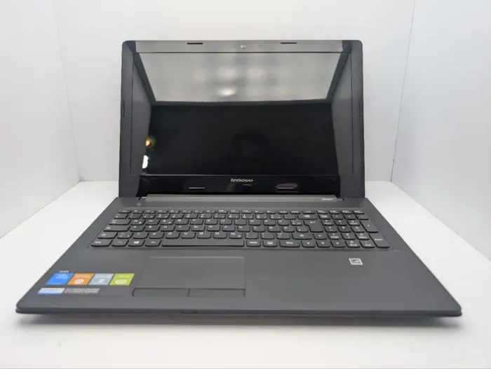 Ноутбук Lenovo G50 / 15.6" (1366x768) TN / Intel Celeron N2830 (2 ядра по 2.16 - 2.41 GHz) / 8 GB DDR3 / 120 GB SSD / Intel HD Graphics / WebCam / DVD-ROM б/в - зображення 3