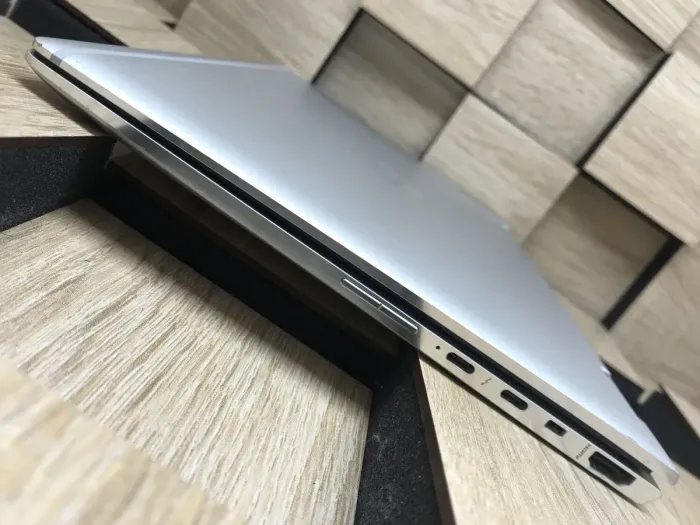 Ноутбук-трансформер Б-клас HP EliteBook x360 1030 G3 / 13.3" (1920x1080) IPS Touch / Intel Core i5-8350U (4 (8) ядра по 1.7 - 3.6 GHz) / 8 GB DDR3 / 256 GB SSD M.2 / Intel UHD Graphics 620 / WebCam / HDMI б/в - зображення 6