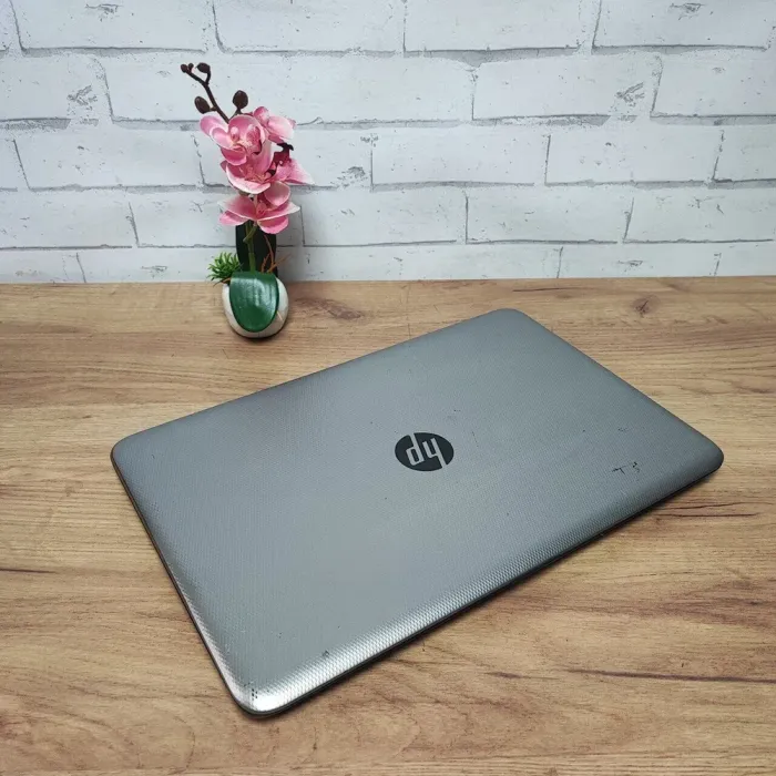 Ноутбук HP 15-ac121nd / 15.6" (1366x768) TN / Intel Core i3-5005U (2 (4) ядра по 2.0 GHz) / 8 GB DDR3 / 128 GB SSD / Intel HD Graphics 5500 / WebCam / DVD-ROM б/в - зображення 7