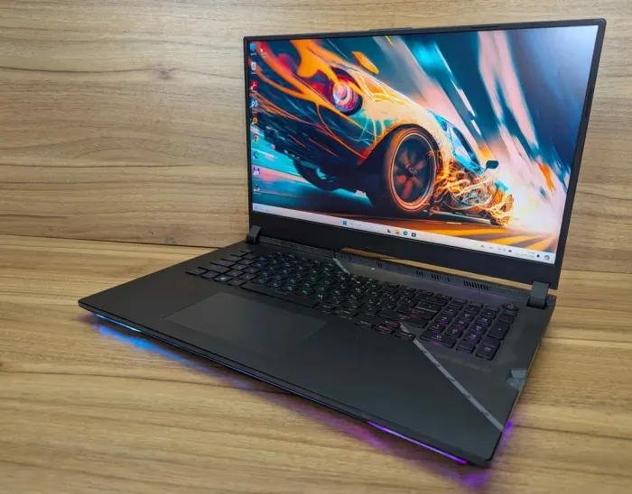 Игровой ноутбук Asus ROG Strix Scar 17 / 17.3" (2560x1440) IPS / Intel Core i9-12900H (14 (20) ядер по 3.8 - 5.0 GHz) / 32 GB DDR5 / 1000 GB SSD / nVidia GeForce RTX 3070 Ti, 8 GB GDDR6X, 256-bit / HDMI / Windows 10 б/в - зображення 5