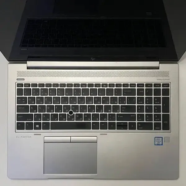 Ультрабук HP EliteBook 850 G5 / 15.6" (1920x1080) IPS Touch / Intel Core i5-8350U (4 (8) ядра по 1.7 - 3.6 GHz) / 16 GB DDR4 / 512 GB SSD / Intel UHD Graphics 620 / WebCam / Fingerprint б/в - зображення 3