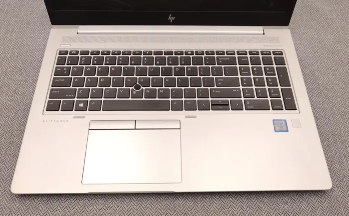 Ультрабук HP EliteBook 850 G6 / 15.6" (1920x1080) IPS / Intel Core i5-8365U (4 (8) ядра по 1.6 - 4.1 GHz) / 8 GB DDR4 / 256 GB SSD M.2 / Intel UHD Graphics 620 / WebCam б/в - зображення 3