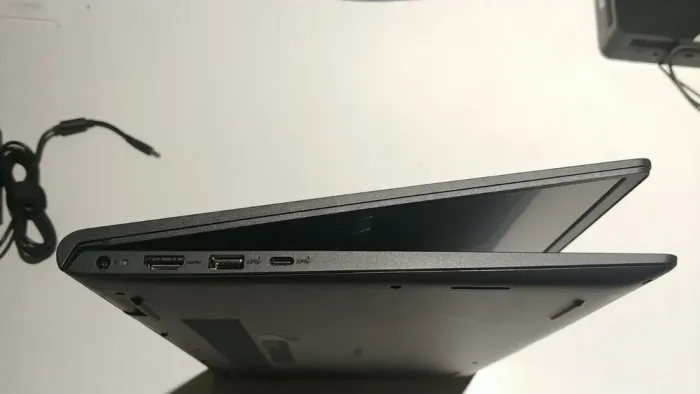 Ноутбук Б-клас Dell Inspiron 15 3530 / 15.6" (1920x1080) IPS Touch / Intel Core i7-1355U (10 (12) ядер по 3.7 - 5.0 GHz) / 16 GB DDR4 / 480 GB SSD / Intel Iris Xe Graphics / WebCam / Windows 10 б/в - зображення 5