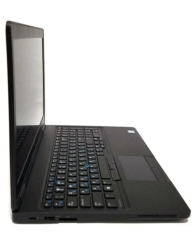 Мобільна робоча станція Dell Precision 3520 / 15,6" (1366x768) TN / Intel Core i7-7820HQ (4 (8) ядра по 2,9 - 3,9 ГГц) / 16 ГБ DDR4 / 512 ГБ SSD / nVidia Quadro M620, 2 ГБ GDDR5, 128-біт / Без веб-камери б/в - зображення 3