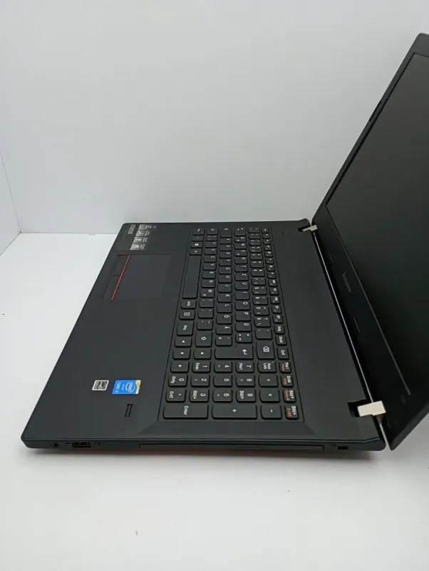 Ноутбук Lenovo E50-80 / 15.6" (1366x768) TN / Intel Core i3-5005U (2 (4) ядра по 2.0 GHz) / 6 GB DDR3 / 500 GB HDD / Intel HD Graphics 5500 / WebCam б/в - зображення 8