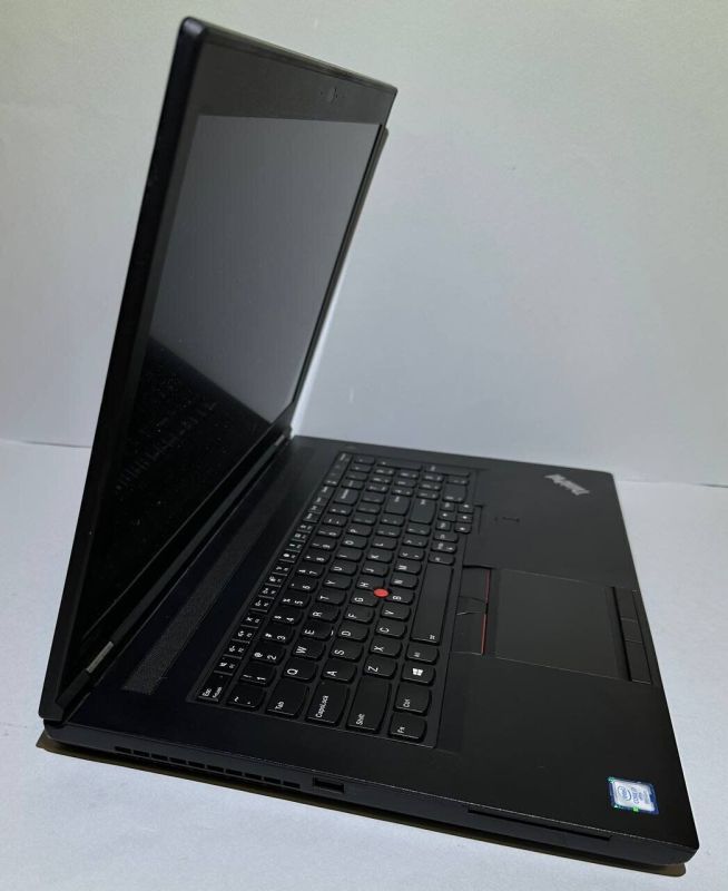 Мобільна робоча станція Б-клас Lenovo ThinkPad P73 / 17.3" (1920x1080) TN / Intel Core i7-9850H (6 (12) ядер по 2.6 - 4.6 GHz) / 32 GB DDR4 / 1000 GB SSD / nVidia Quadro RTX 4000, 8 GB GDDR6, 256-bit / WebCam / Win 11 Pro б/в - зображення 4